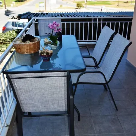 Nea Roda Sunny Retreats - Seaside Escape Case de vacanță Nea Roda