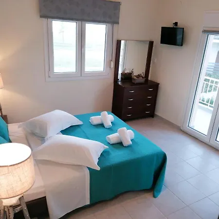 Nea Roda Sunny Retreats - Seaside Escape Casa vacanze